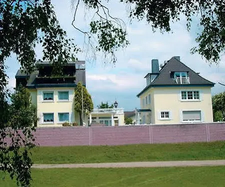 Hotel Peter Schaefer Otel 3*